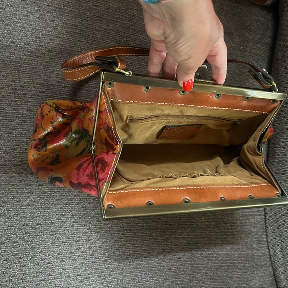 Patricia Nash - EXCELLENT Condition! - Picture 4 of 5